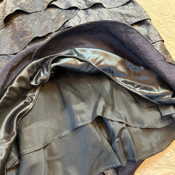 Adrianna Papell shimmering blue mermaid cut evening gown - Picture 6 of 8